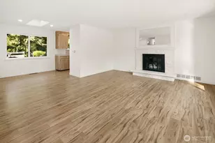 6633 NE Arrowhead Dr, Kenmore, WA 98028 - Photo 5