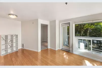 530 Melrose Avenue E #301, Seattle, WA 98102 - Photo 19