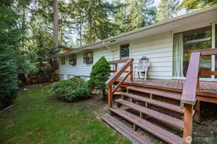 12832 Holiday Dr NE, Kirkland, WA 98034 - Photo 27