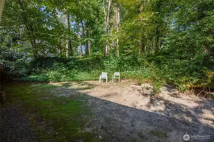 12832 Holiday Dr NE, Kirkland, WA 98034 - Photo 35