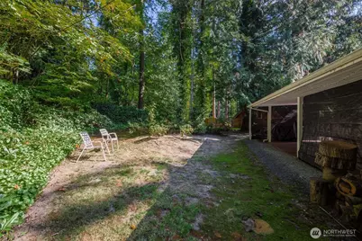 12832 Holiday Drive NE, Kirkland, WA 98034 - Photo 33