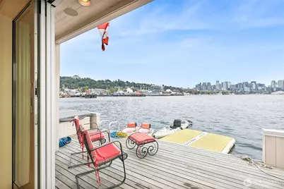 2017 Fairview Avenue E #I, Seattle, WA 98102 - Photo 9