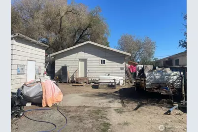624 Edmonds Street, Omak, WA 98841 - Photo 3