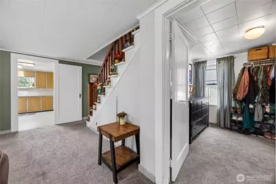 10215 56th Street SE, Snohomish, WA 98290 - Photo 17