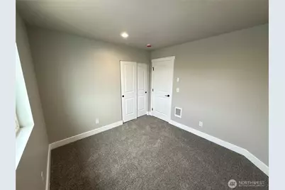 3711 W E Street, Bremerton, WA 98312 - Photo 11