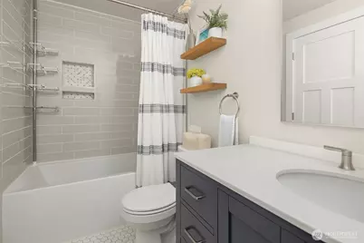 11556 Greenwood Avenue N #102, Seattle, WA 98133 - Photo 11