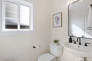 4501 39th Ave S, Seattle, WA 98118 - Photo 13