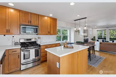 4501 39th Avenue S, Seattle, WA 98118 - Photo 11