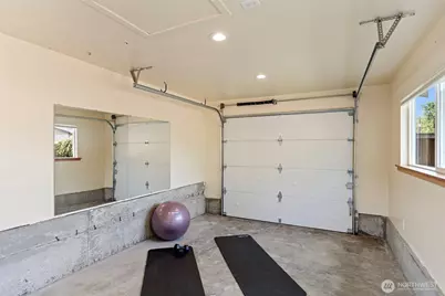 4501 39th Avenue S, Seattle, WA 98118 - Photo 29