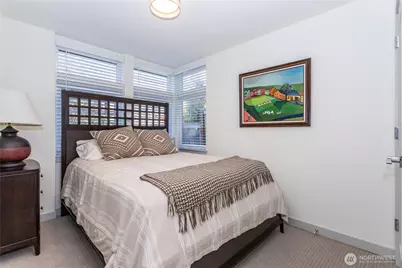 2112 3rd Avenue N #C, Seattle, WA 98109 - Photo 15
