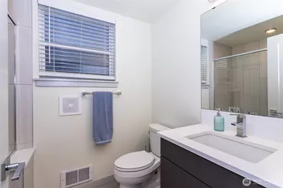 2112 3rd Avenue N #C, Seattle, WA 98109 - Photo 17