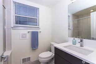 2112 3rd Ave N, Seattle, WA 98109 - Photo 17