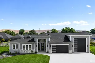 9316 Golden Dr, Yakima, WA 98903 - Photo 1