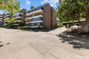 10903 Glen Acres Dr S, Seattle, WA 98168 - Photo 3