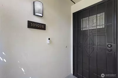 10903 Glen Acres Drive S #B, Seattle, WA 98168 - Photo 5