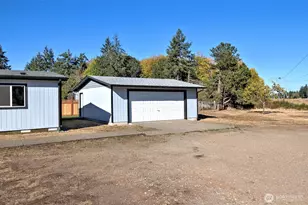 1882 E Johns Prairie Rd, Shelton, WA 98584 - Photo 5