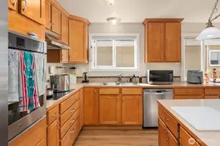 2239 Yale Ave. E., Seattle, WA 98102 - Photo 9