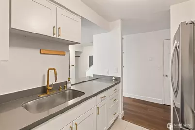 116 17th Avenue #D, Seattle, WA 98122 - Photo 15