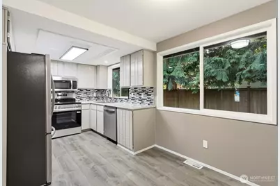7914 206th Place SW, Edmonds, WA 98026 - Photo 7