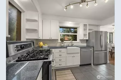 12703 4th Avenue NW, Seattle, WA 98177 - Photo 9
