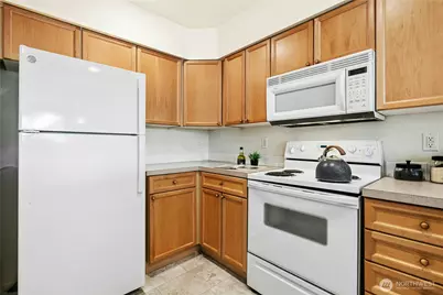 2244 132nd Avenue SE #B208, Bellevue, WA 98005 - Photo 11
