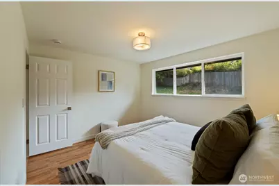 782 Lynnwood Avenue NE, Renton, WA 98056 - Photo 21