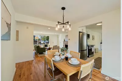 782 Lynnwood Avenue NE, Renton, WA 98056 - Photo 9