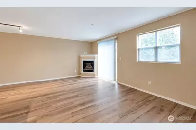 3980 129th Place SE #B102, Bellevue, WA 98006 - Photo 3
