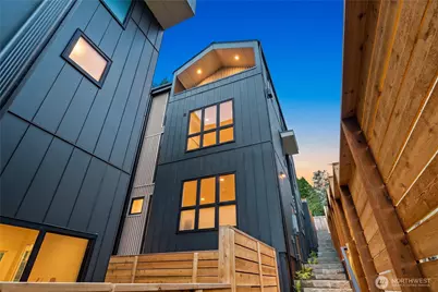 4511 A 34th Avenue S, Seattle, WA 98118 - Photo 3