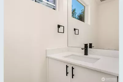 338 NE 90th Street, Seattle, WA 98115 - Photo 13