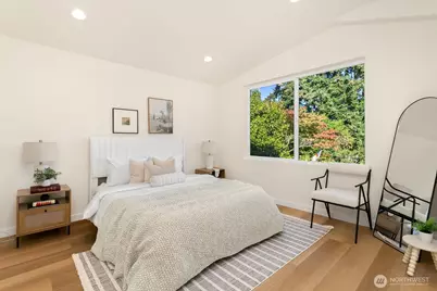 338 NE 90th Street, Seattle, WA 98115 - Photo 17