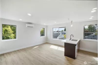 4415 N 14th Street #B, Tacoma, WA 98406 - Photo 5