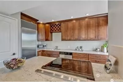 1800 Taylor Avenue N #210, Seattle, WA 98109 - Photo 13