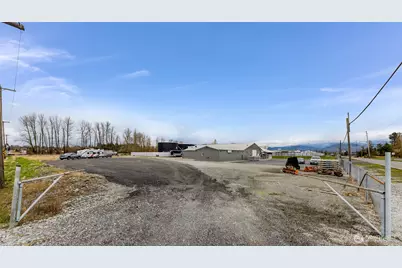 910 W Front Street, Sumas, WA 98295 - Photo 3