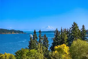 4181 Point White Dr NE, Bainbridge Island, WA 98110 - Photo 17
