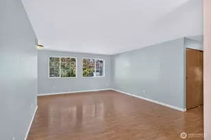 17701 Hillside Ct, Arlington, WA 98223 - Photo 5