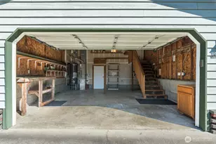 17701 Hillside Ct, Arlington, WA 98223 - Photo 21