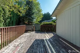17701 Hillside Ct, Arlington, WA 98223 - Photo 29