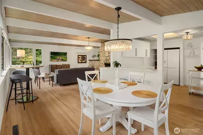 20200 37th Avenue NE, Lake Forest Park, WA 98155 - Photo 15