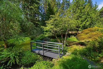 20200 37th Avenue NE, Lake Forest Park, WA 98155 - Photo 29