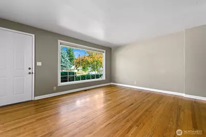 829 NE 189th Street, Shoreline, WA 98155 - Photo 17