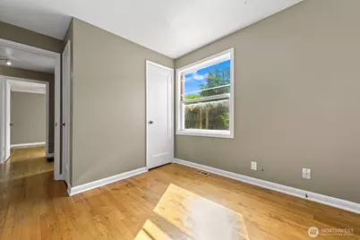 829 NE 189th Street, Shoreline, WA 98155 - Photo 21