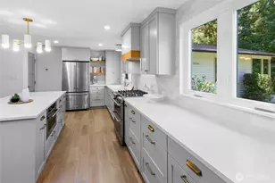 6894 NE Koura Rd, Bainbridge Island, WA 98110 - Photo 13