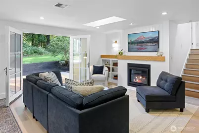 6894 NE Koura Road, Bainbridge Island, WA 98110 - Photo 9