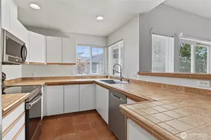 5727 S 234th Pl, Kent, WA 98032 - Photo 7