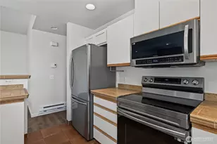 5727 S 234th Pl, Kent, WA 98032 - Photo 9