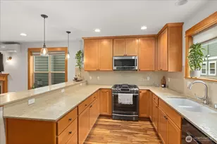 4115 42nd Ave SW, Seattle, WA 98116 - Photo 11