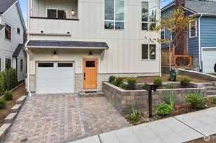 116 N 55th St, Seattle, WA 98103 - Photo 3