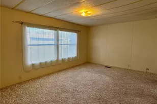 971 SE Scenic View Dr, College Place, WA 99324 - Photo 9
