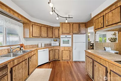 620 112th Street SE #201, Everett, WA 98208 - Photo 9